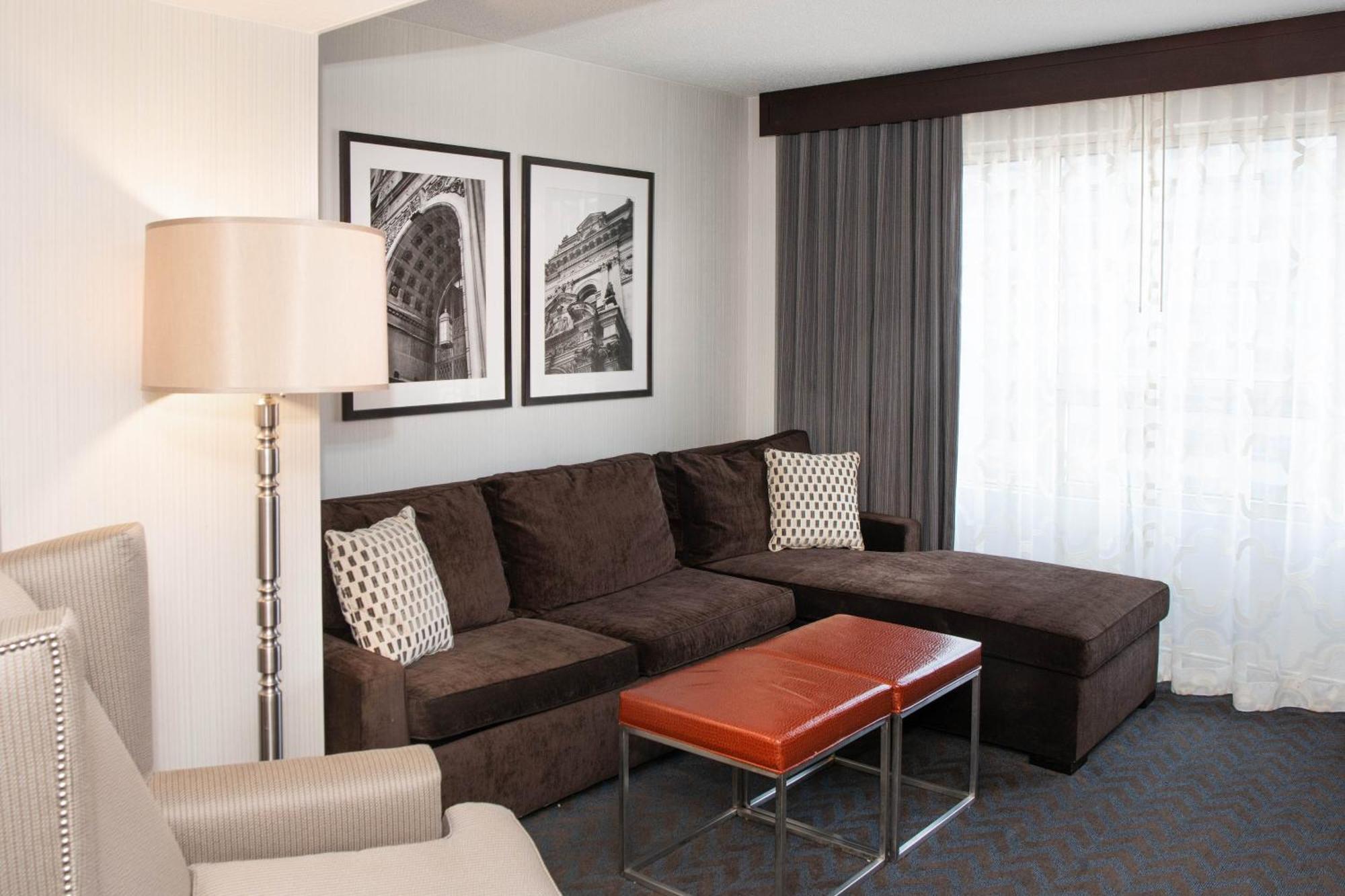 Sheraton Indianapolis City Centre Hotel Exterior foto