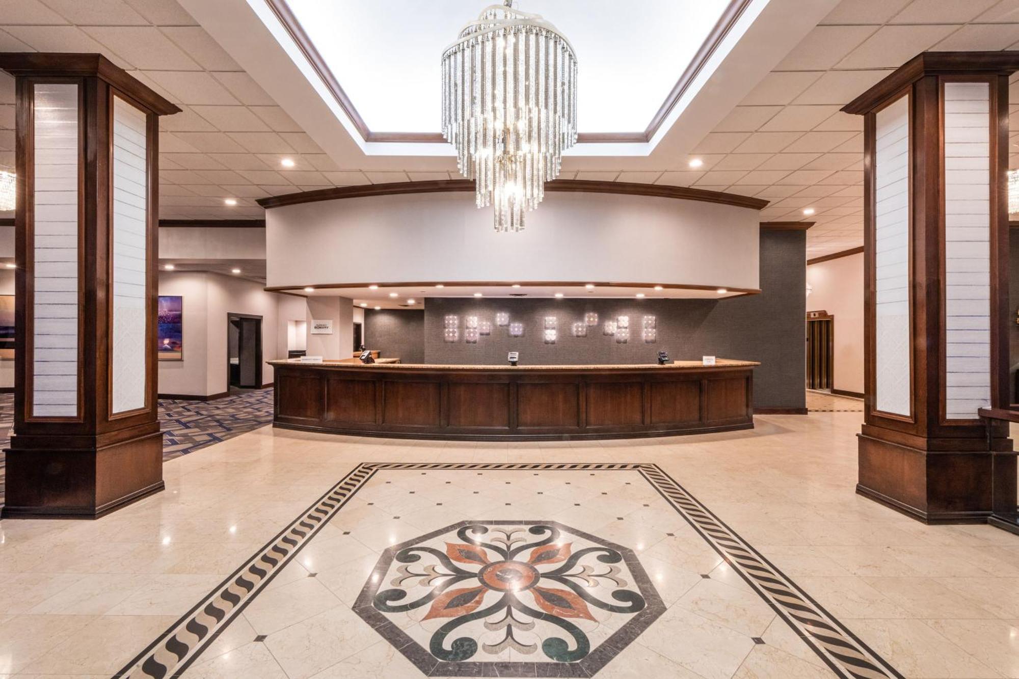 Sheraton Indianapolis City Centre Hotel Exterior foto